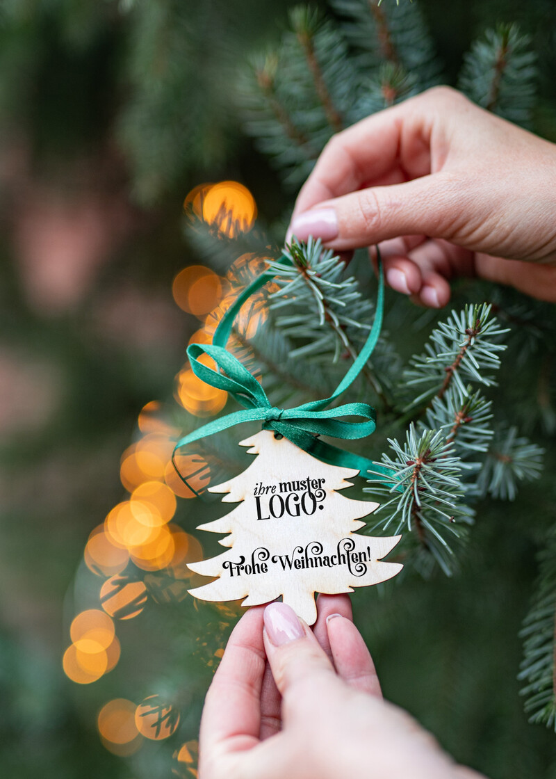 Anhänger  Wood Tag Exklusive aus Holz Weihnachtsanhänger mit individuellem Firmenlogo, Holz-Anhänger mit Schleife Firmen-Weihnachtskarten, mit Bändern, Individuelle für Firmen