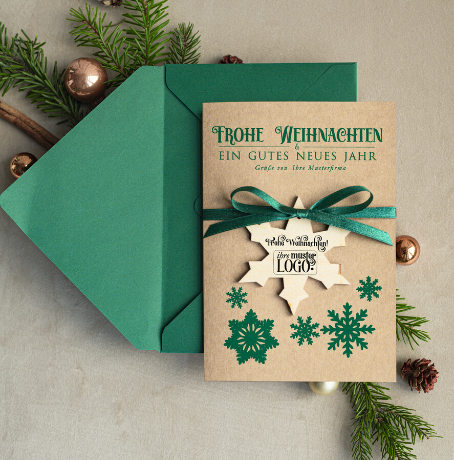 cartes avec pendentif en bois Carte de Noël exclusive avec pendentif en bois avec nœud, cartes de Noël d'entreprise, avec rubans, personnalisées pour entreprises
