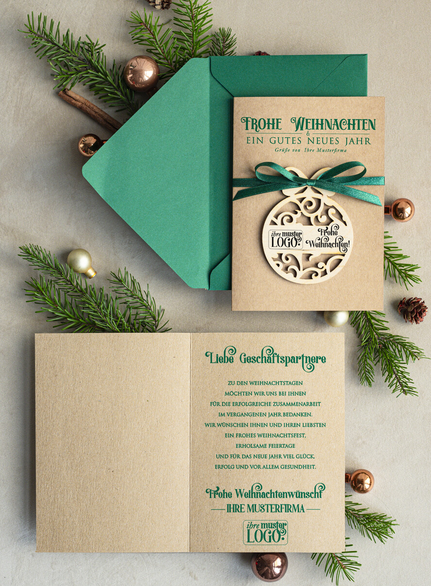 cartes avec pendentif en bois Carte de Noël exclusive avec pendentif en bois avec nœud, cartes de Noël d'entreprise, avec rubans, personnalisées pour entreprises